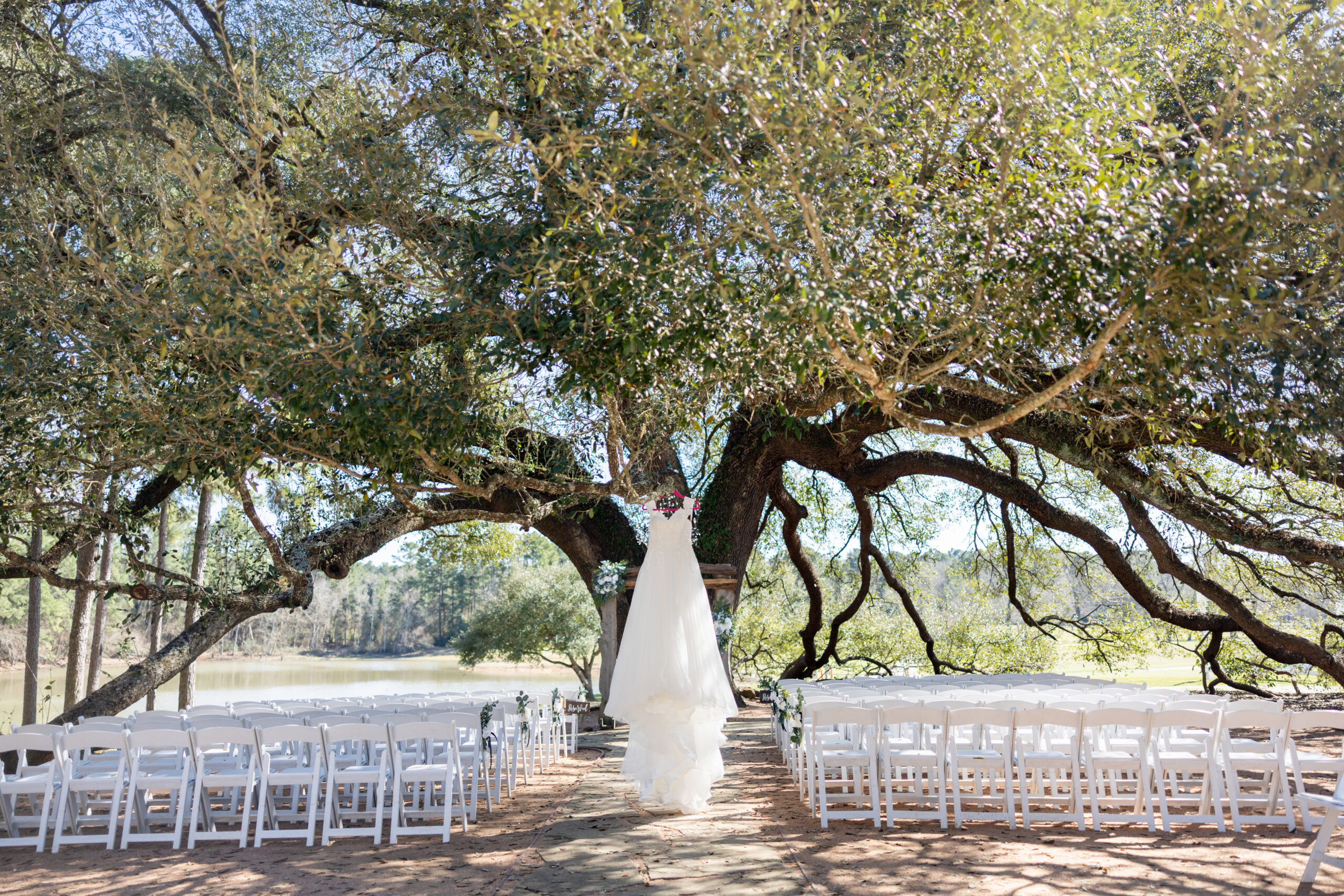 What are the Best 2027 Wedding Dates