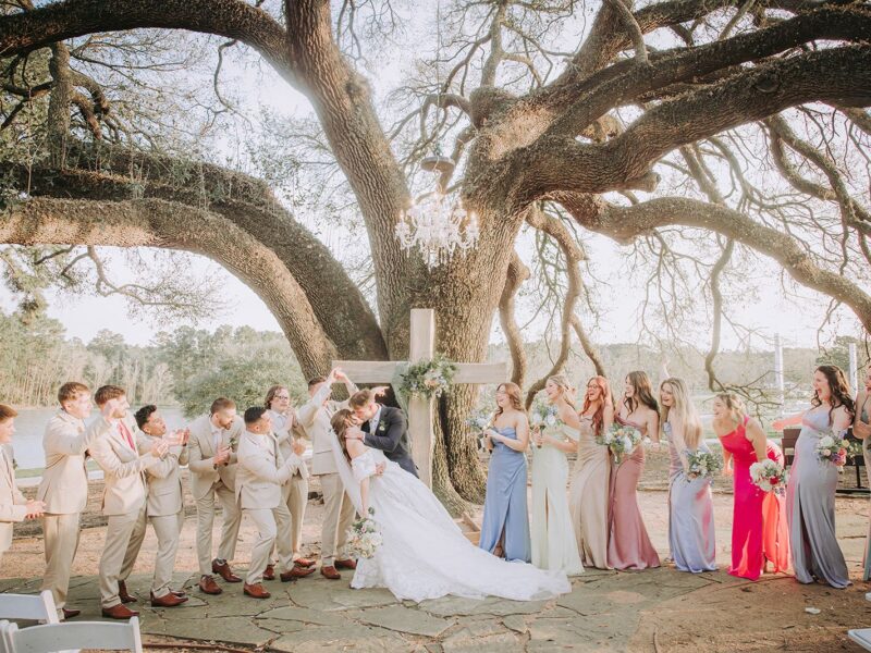 50 Wedding Color Palettes to Inspire Your 2026 Wedding